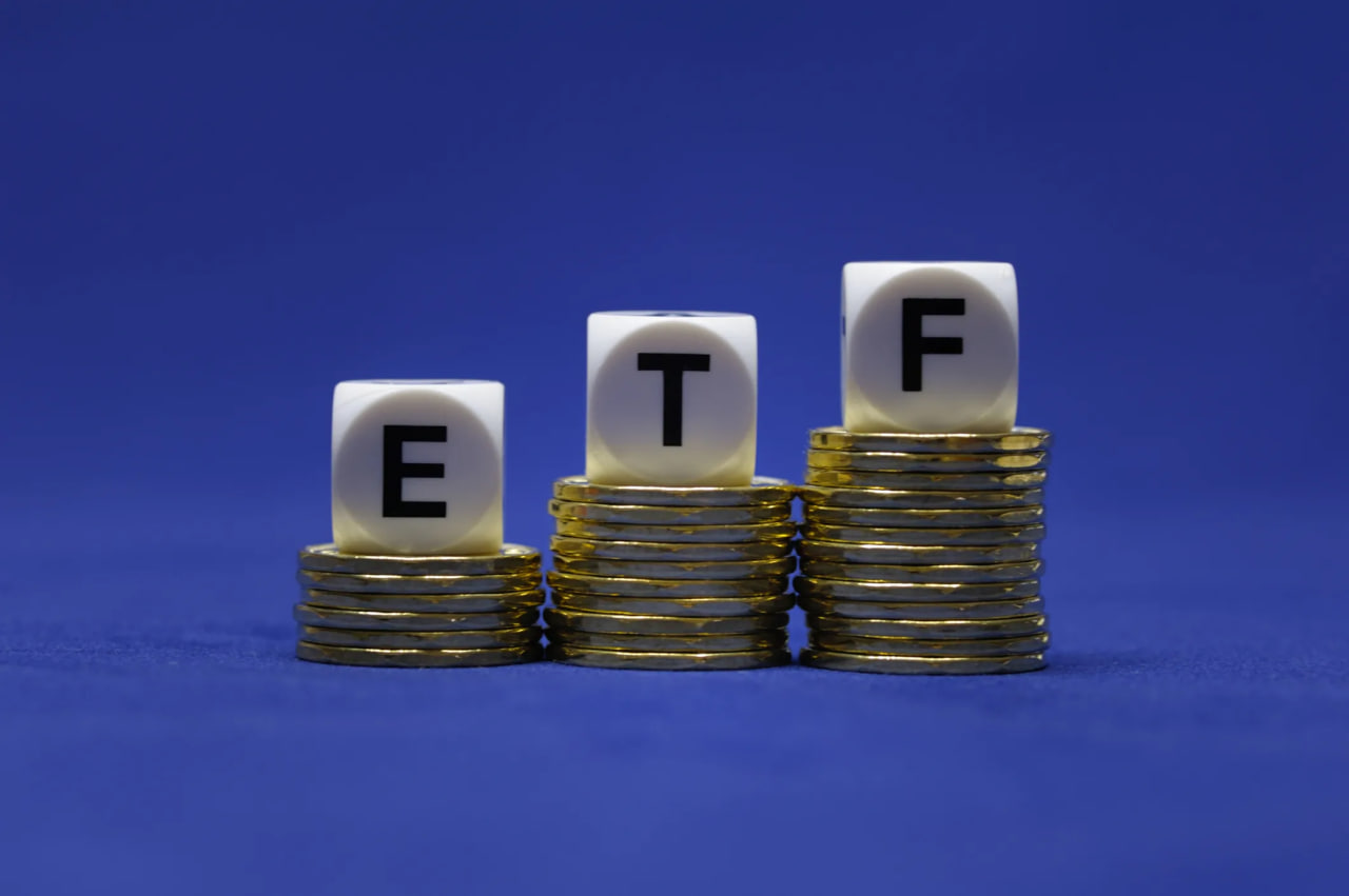 ETF BlackRock обошел MicroStrategy по количеству накопленных биткоинов